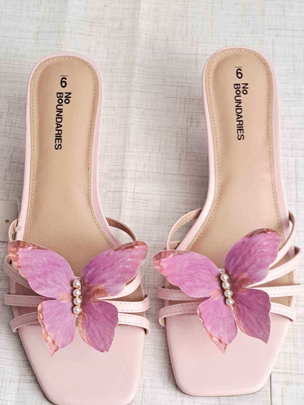 No Boundaries Women's Pink Butterfly Accent Slide Heels - Picture 5 of 9